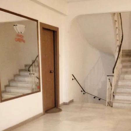 Courtyard Apt - Central Athens-3