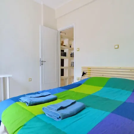 Courtyard Apt - Central Athens-3